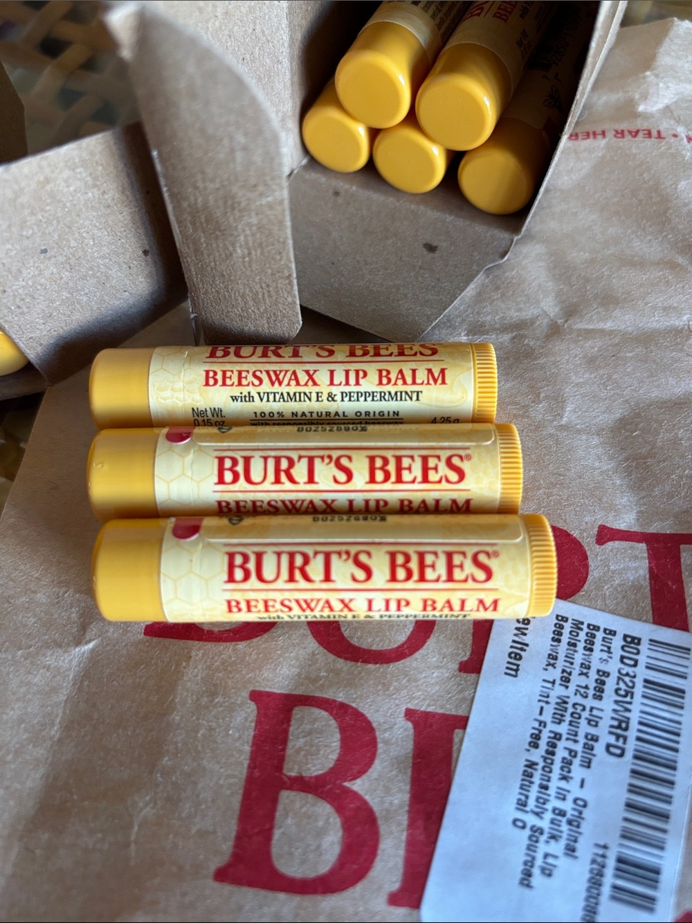 Burt's Bees Peppermint Beeswax Lip Balm Lot of 20 NEW - Picture 2 of 3
